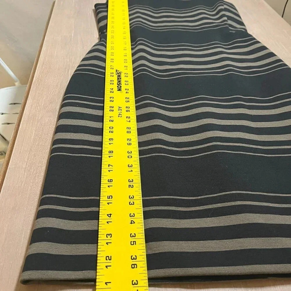 Women’s Banana Republic Dress Size 2 - Picture 5 of 9